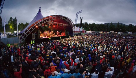 Creative Ways To Market Your Music At Summer Festivals