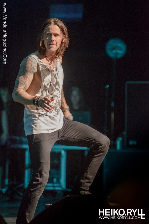 SLASH Featuring Myles Kennedy & The Conspirators October 10th, 2015,