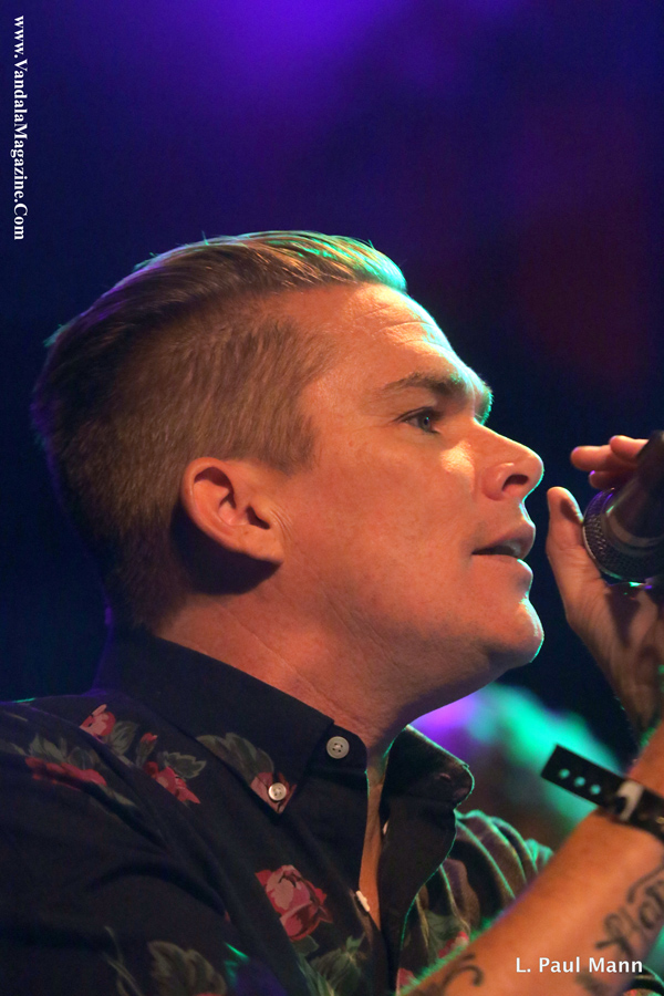 Rhondas Kiss December 2015 Vandala Photo Credit L. Paul Mann