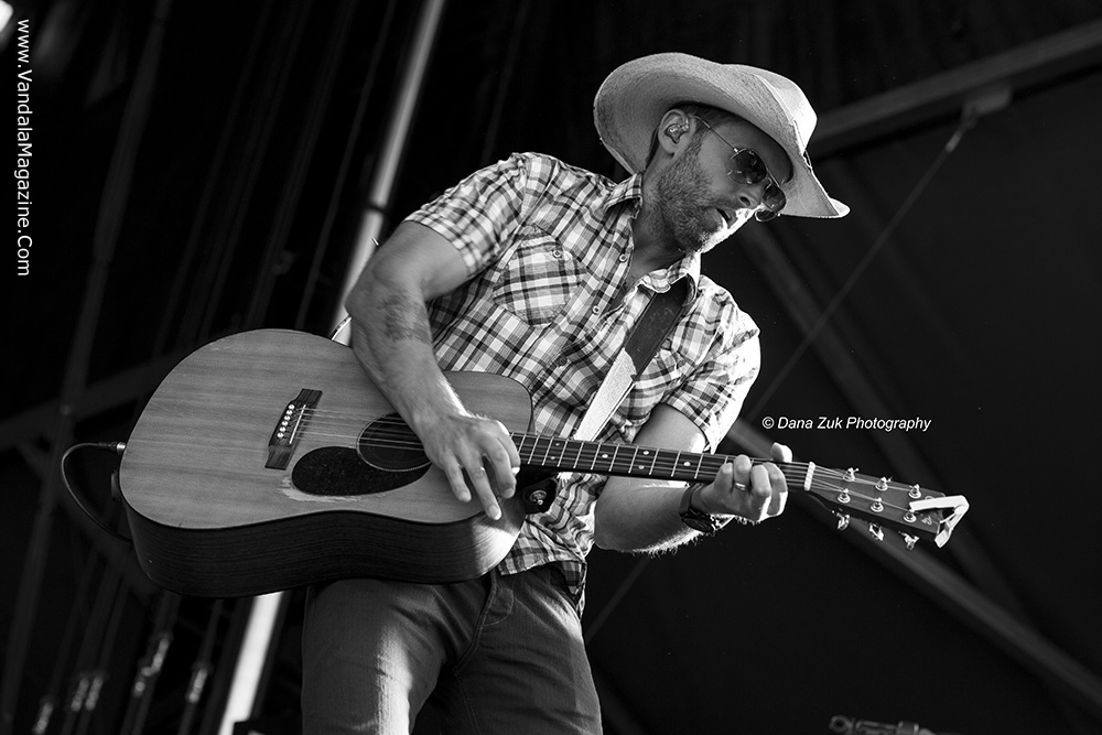 Dean Brody Fire Aid Fort Mcmurray