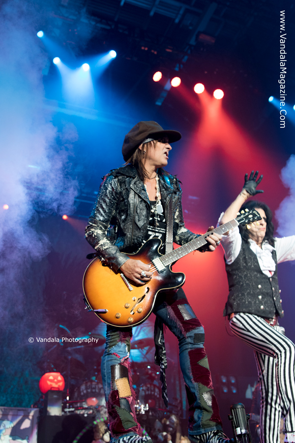 Spend the Night With Alice Cooper