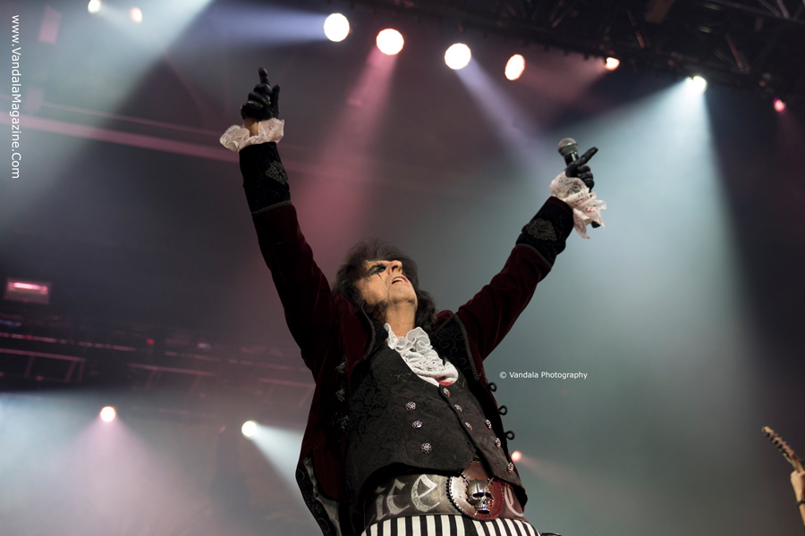 Spend the Night With Alice Cooper