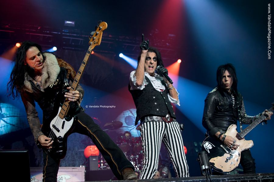 Spend the Night With Alice Cooper